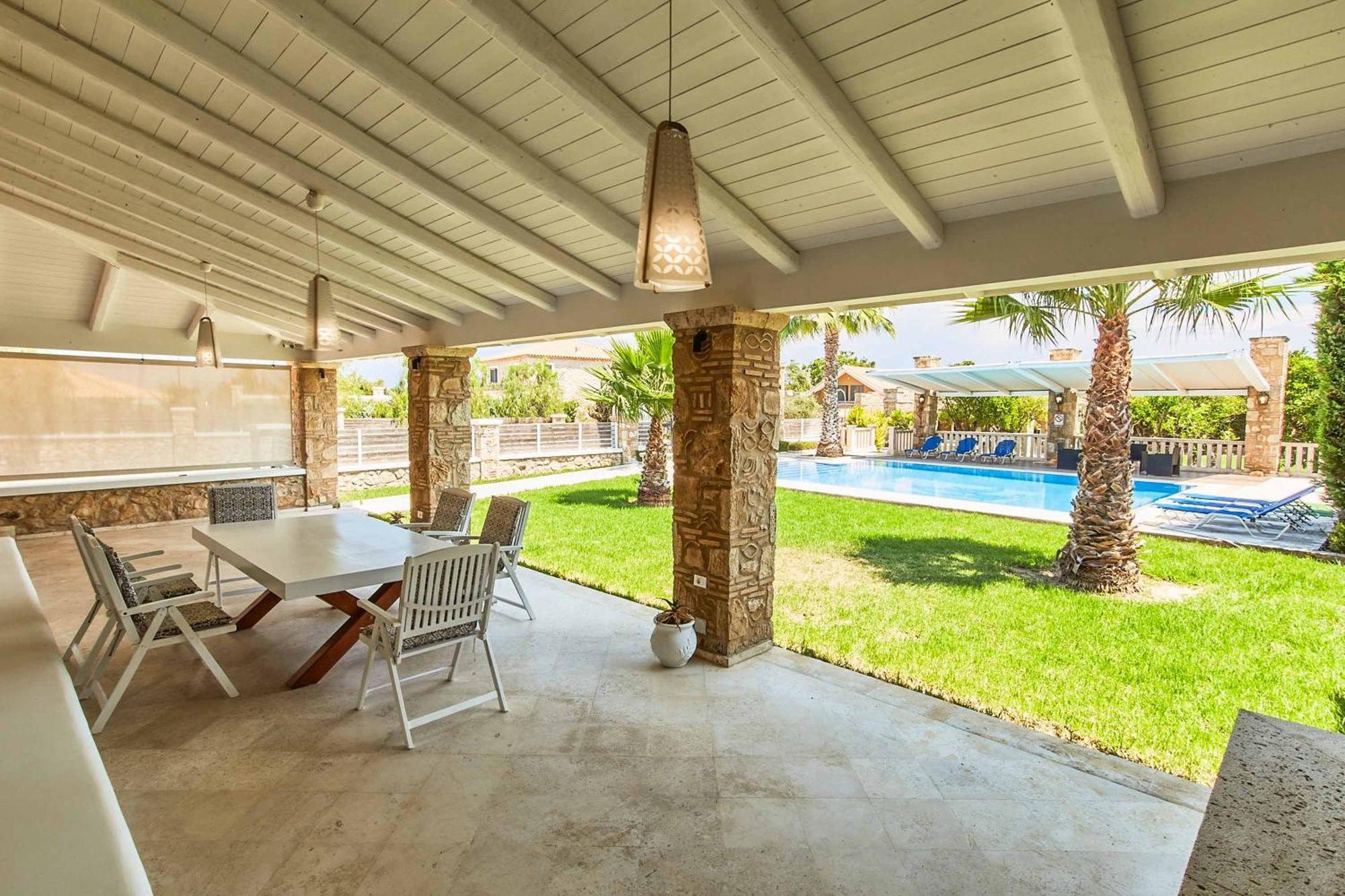 Makris Gialos  Villa St Dennis מראה חיצוני תמונה